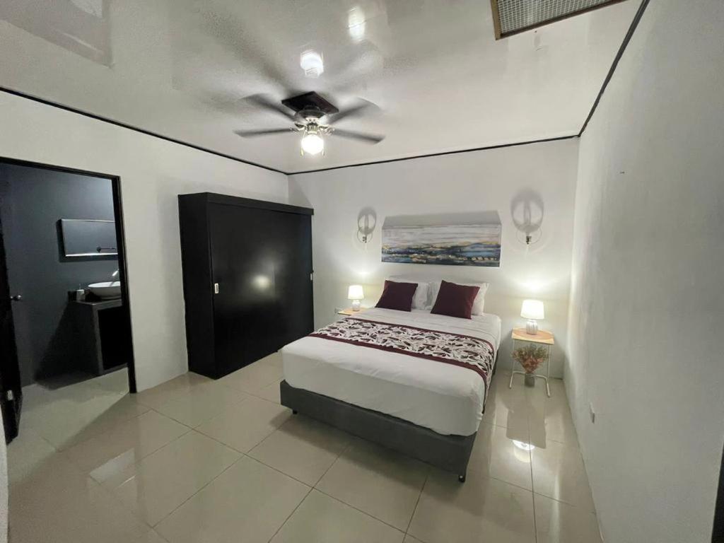 Apartamentos Cielo #1, Airport Juan Santamaria ألاخويلا المظهر الخارجي الصورة